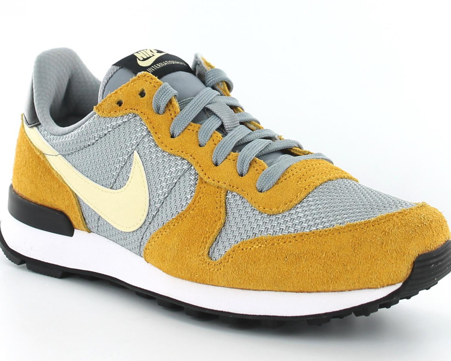 basket nike internationalist femme grise basket nike internationalist femme grise